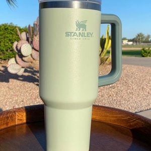 ISO LILAC AND DESERT SAGE STANLEY